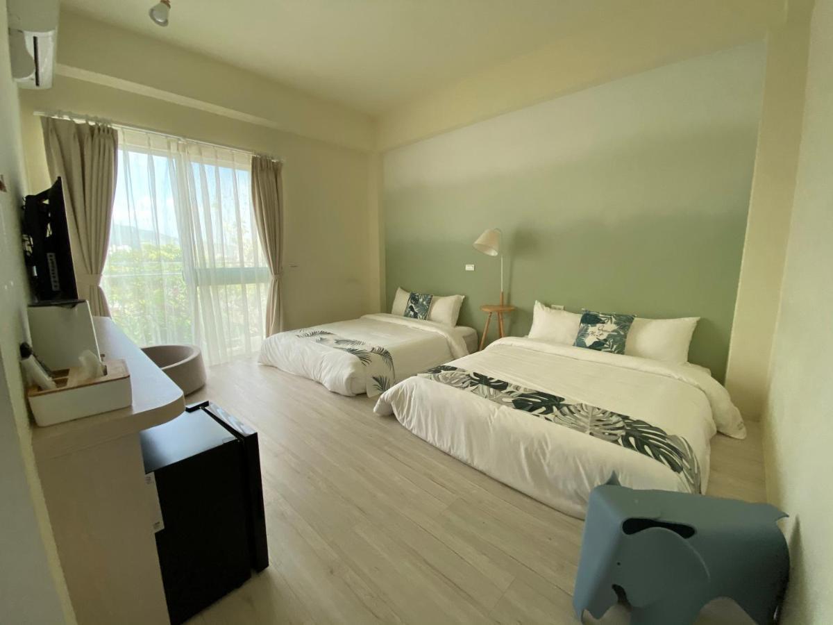 Burano Yellow Villa Heng-ch'un Екстериор снимка
