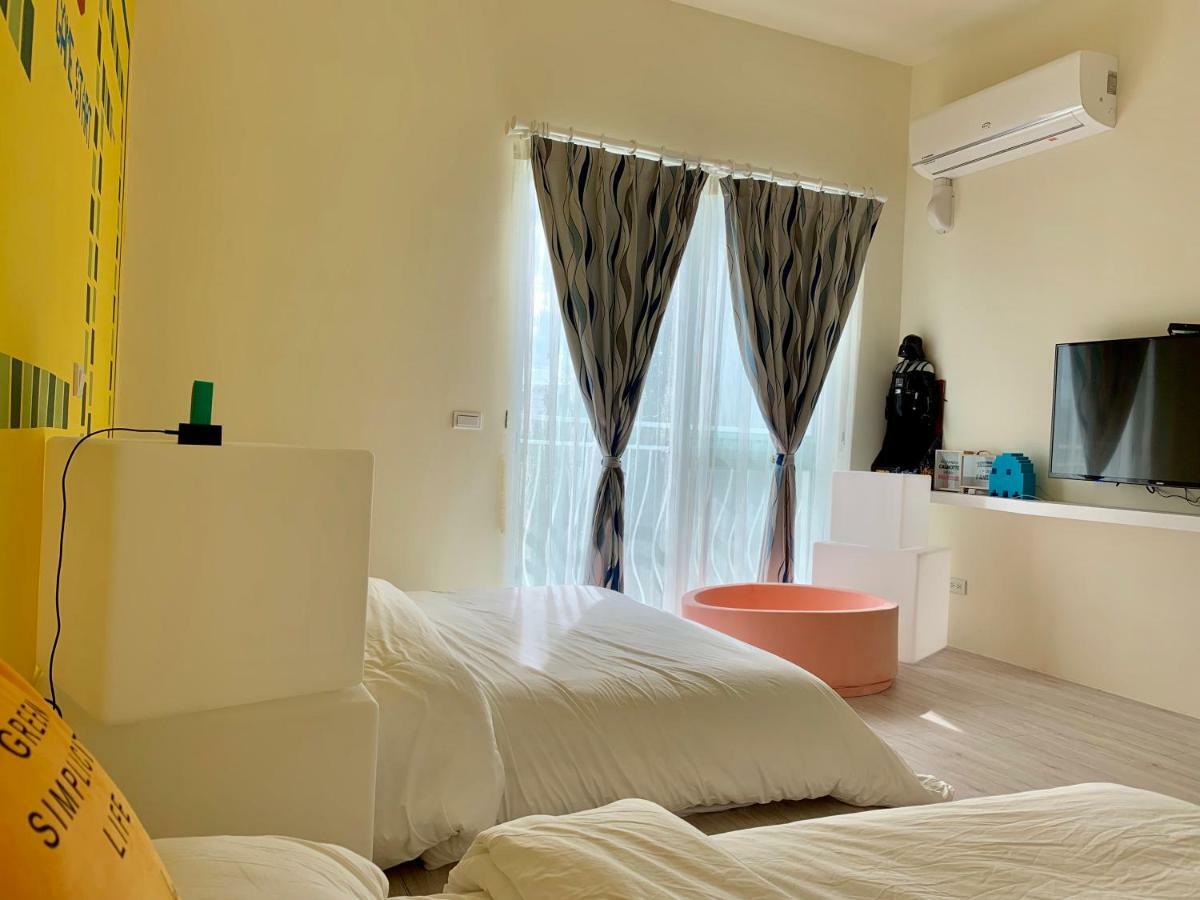 Burano Yellow Villa Heng-ch'un Екстериор снимка