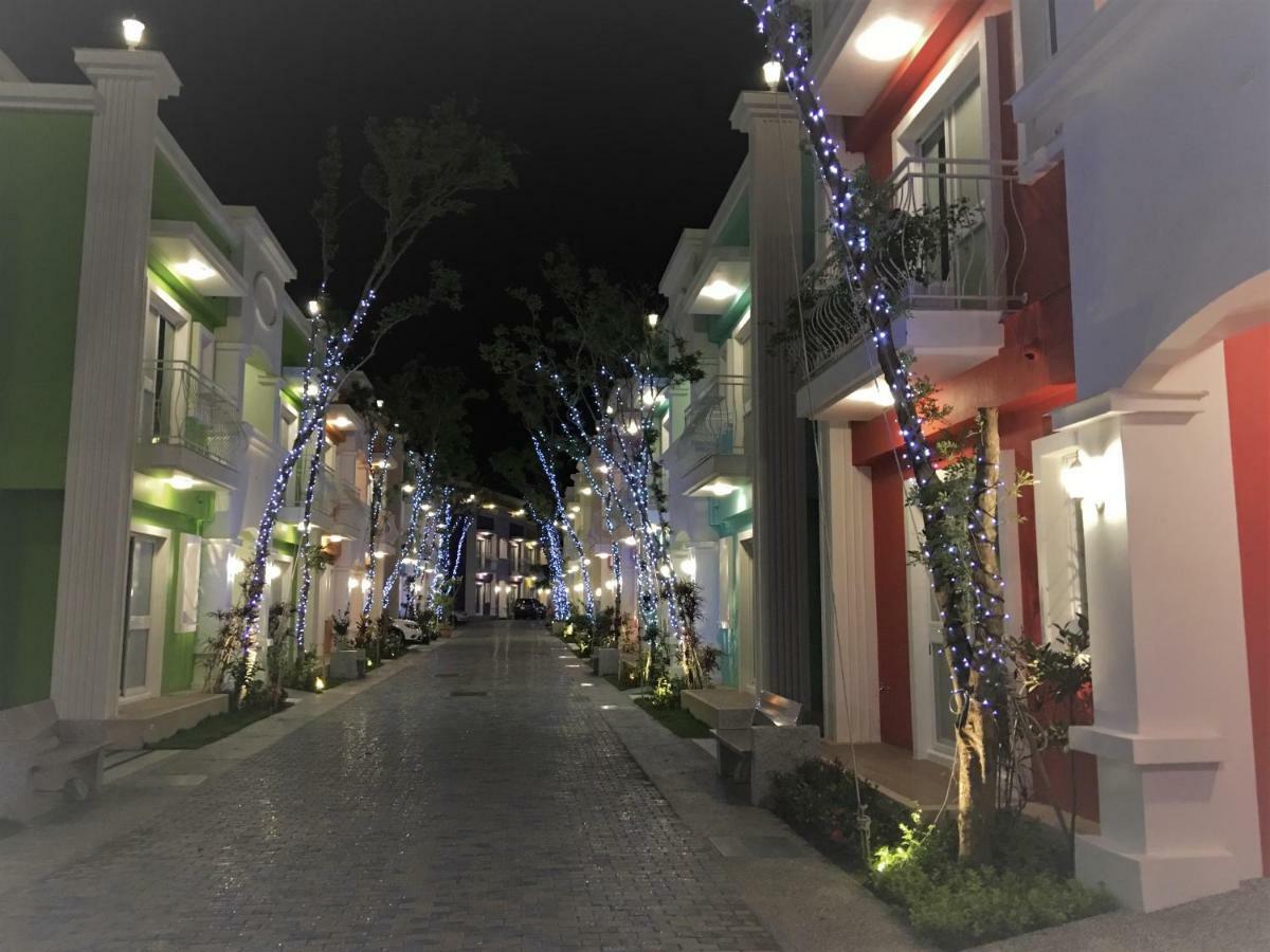 Burano Yellow Villa Heng-ch'un Екстериор снимка