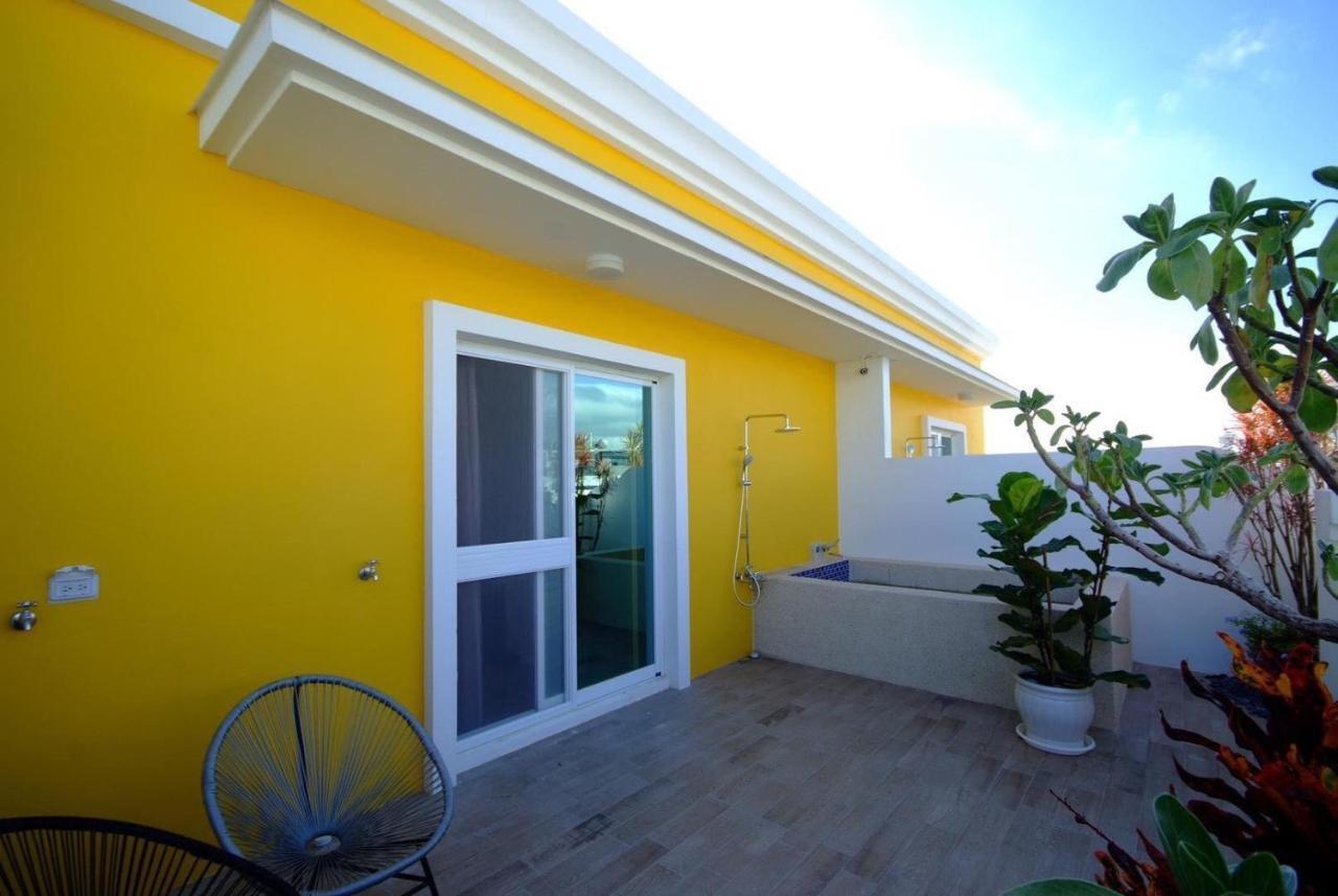 Burano Yellow Villa Heng-ch'un Екстериор снимка